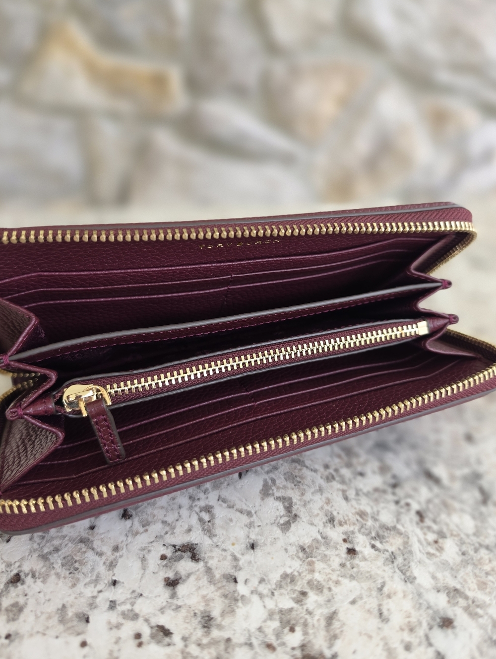 Tory Burch Thea Zip Continental Wallet - Picture 3 of 5